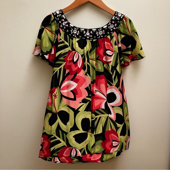 Flowy and Floral Nanette Lepore Top - Picture 4 of 9
